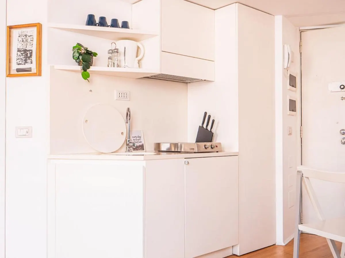 The Best Rent - Apartment Close To Navigli Milano Italia