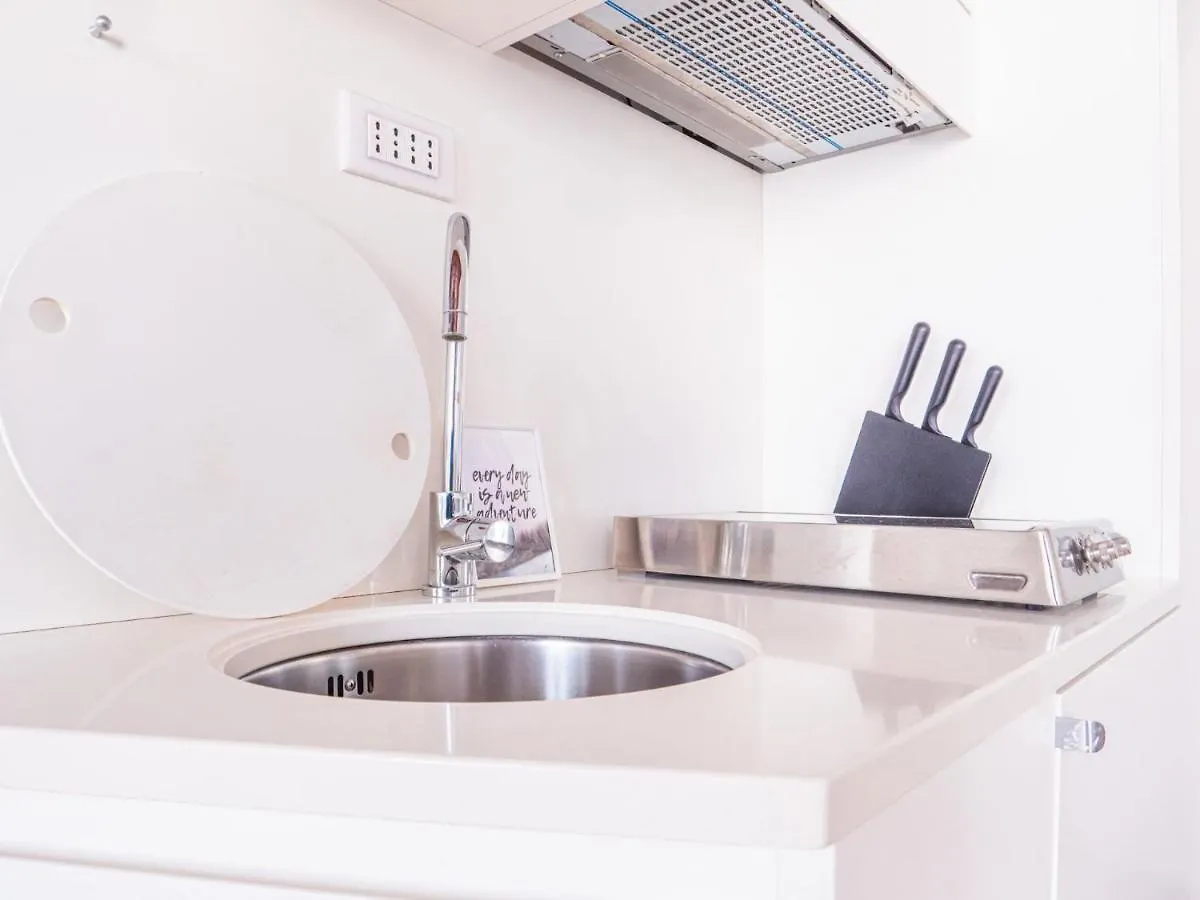 The Best Rent - Apartment Close To Navigli Milano 0*,